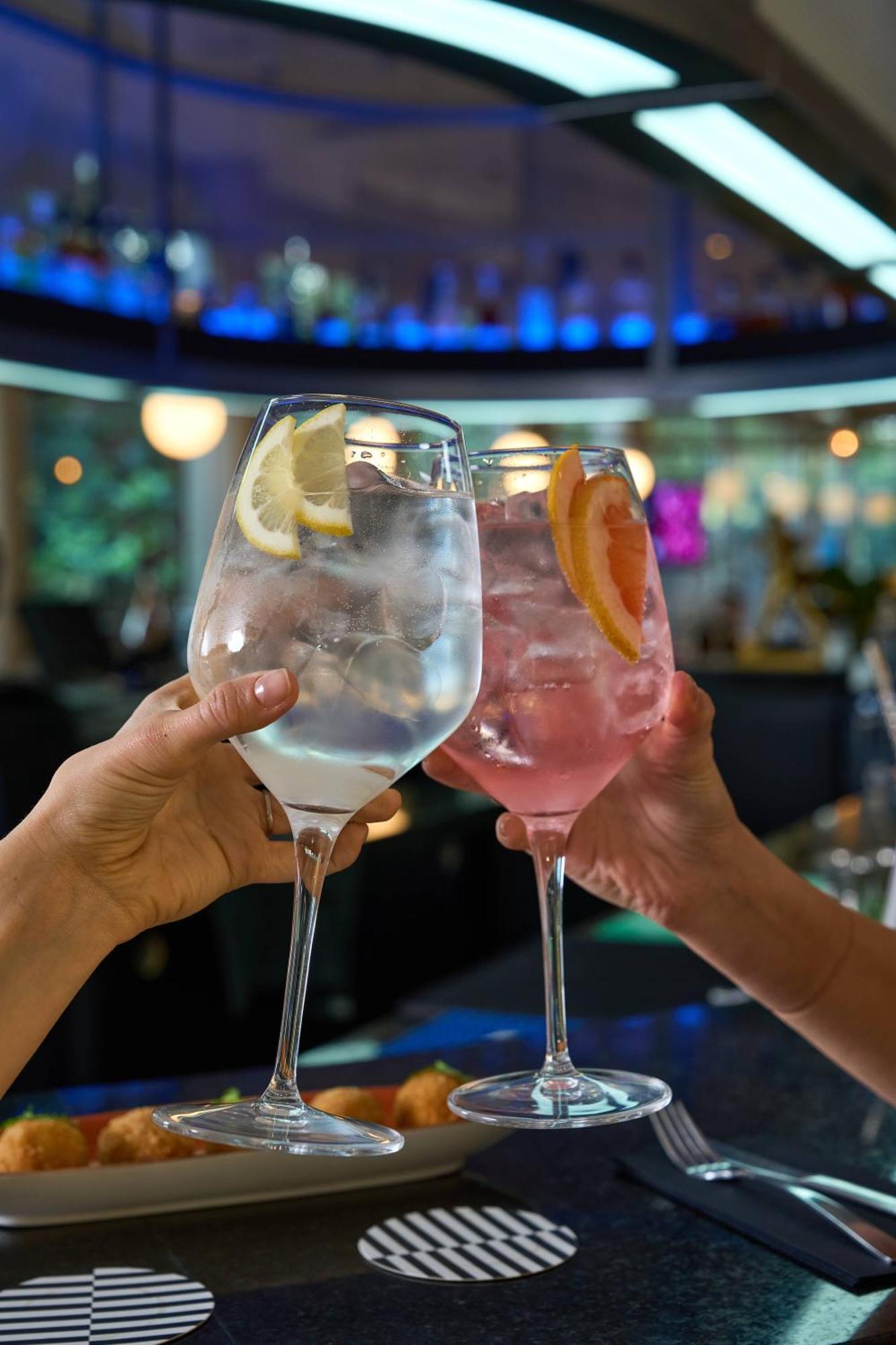 Pullman Santiago Vitacura Eksteriør billede Prosecco Spritz